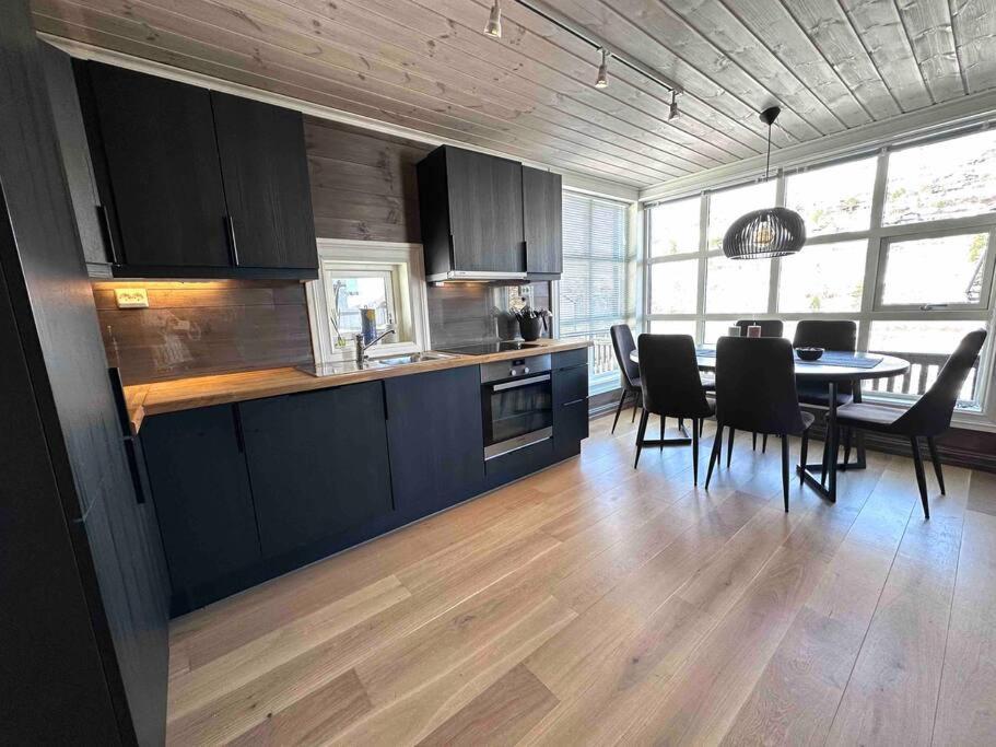 Lovise Mountain Apartment Stranda  Zewnętrze zdjęcie